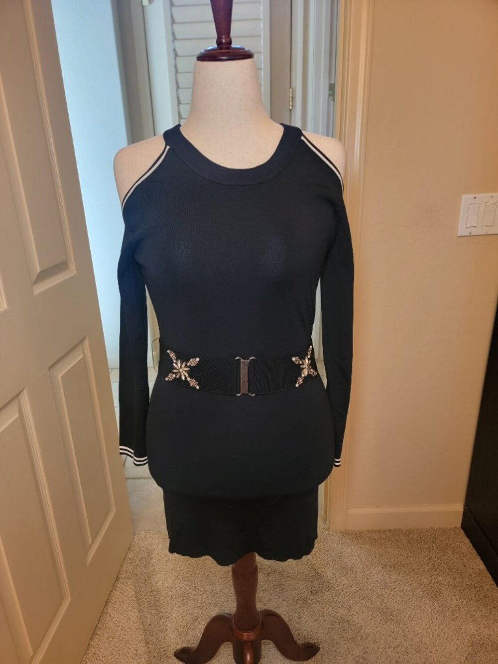 NWT! INC WOMEN'S EMBELLISHED BELT, TUNIC SWEATER BLACK LARGE, RETAIL $89.50
